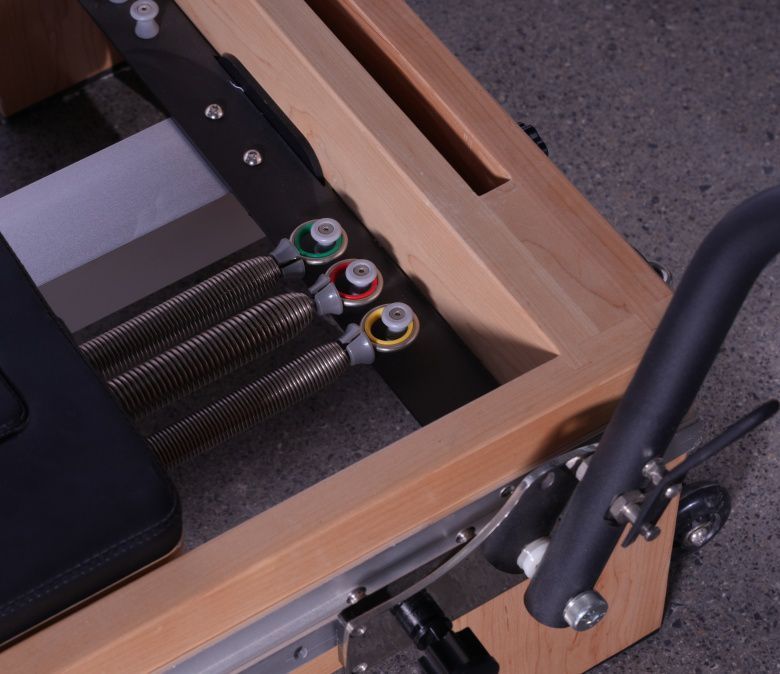 Maple Full Track Split Pilates Reformator med Tower