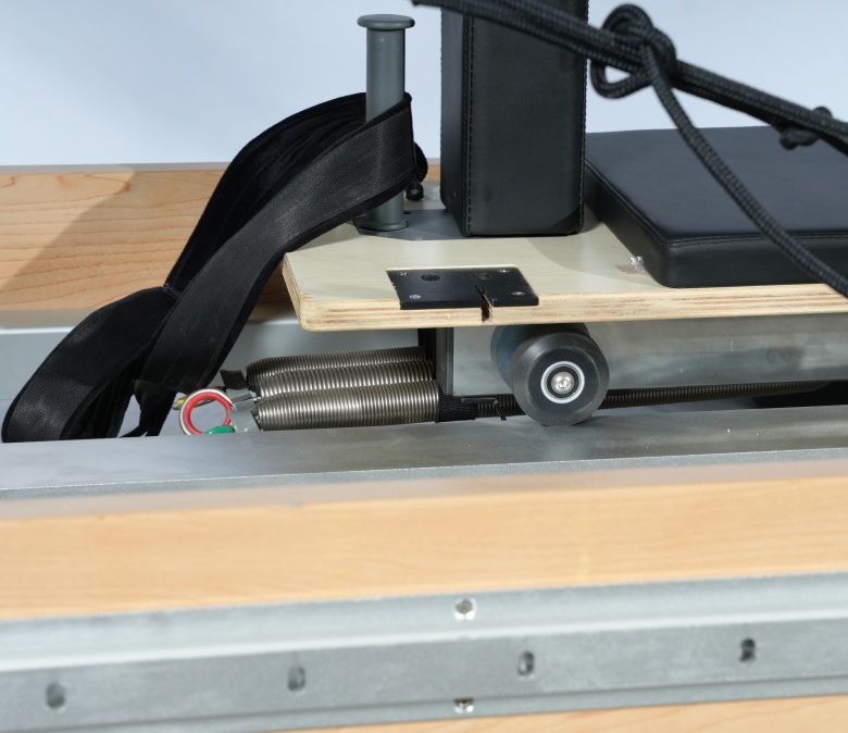 Maple Full Track Split Pilates Reformator med Tower