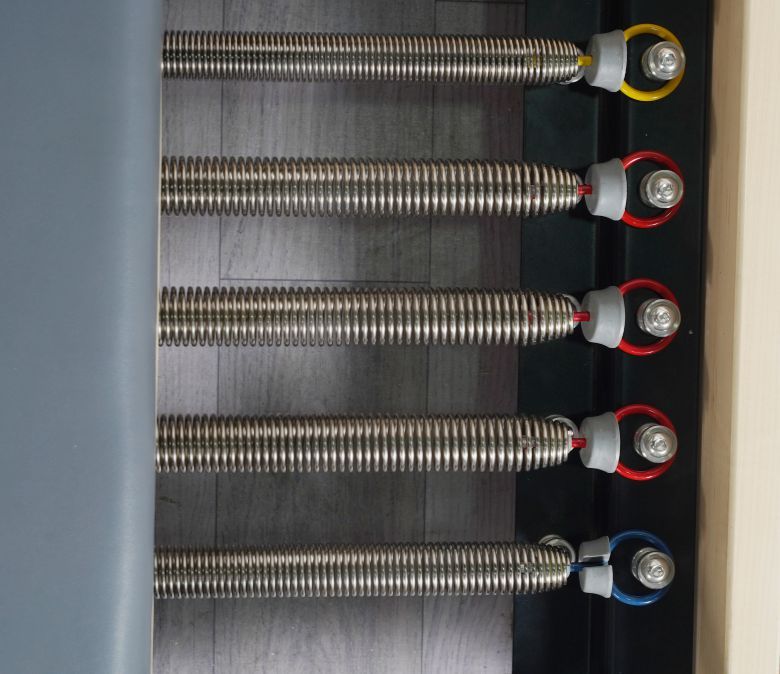 Foldbar Pilates träningsmaskin med träben